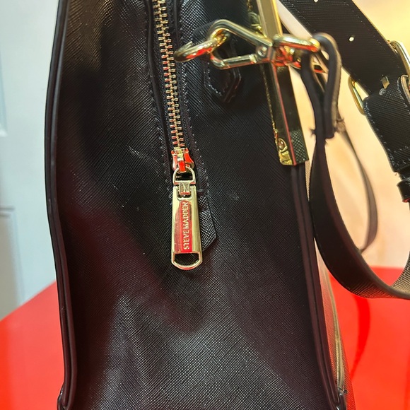 Steve Madden hand bag, black, new, a must have for your closet, lovely. - Picture 2 of 14